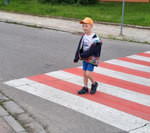 Bezpečné přecházení přes přechod  1.B