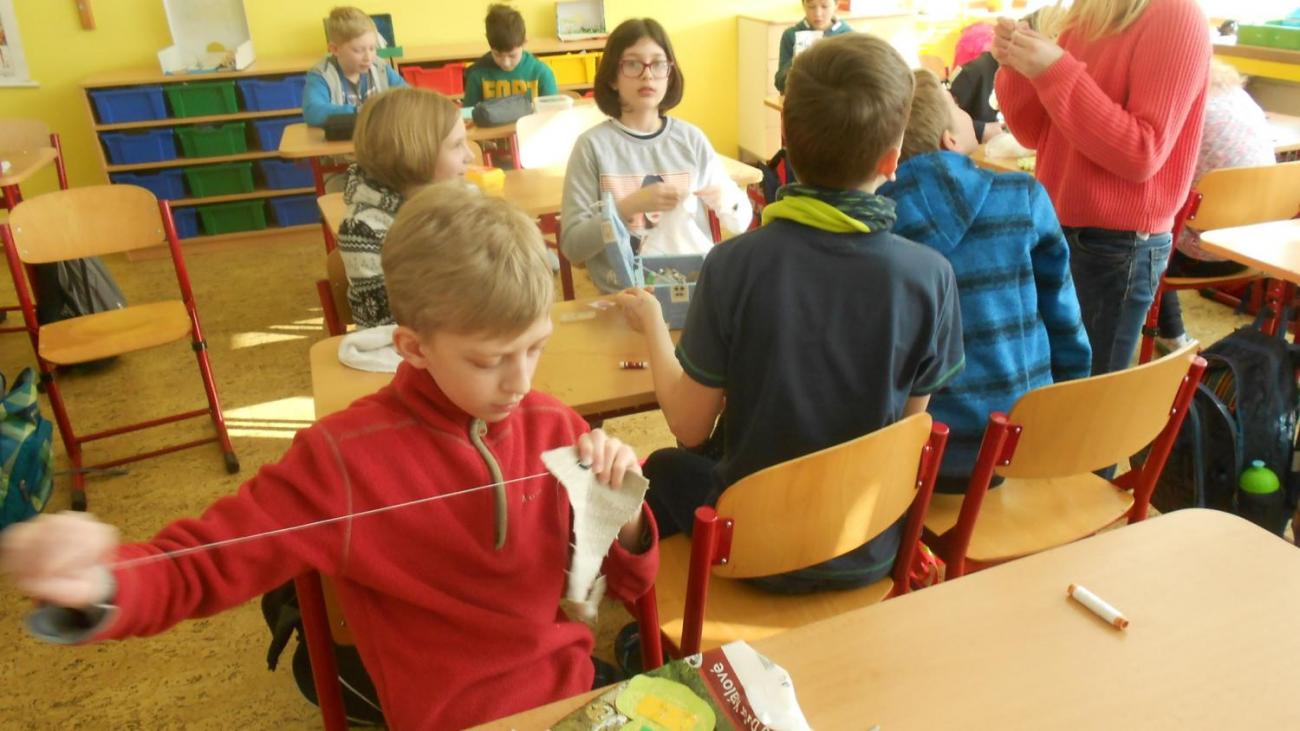 Práce s jehlou a nití se nebojíme (5.B)