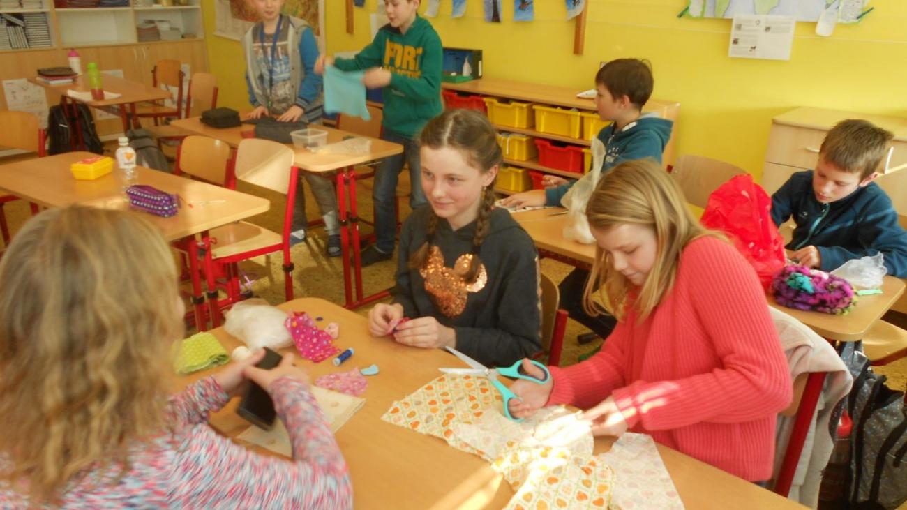 Práce s jehlou a nití se nebojíme (5.B)