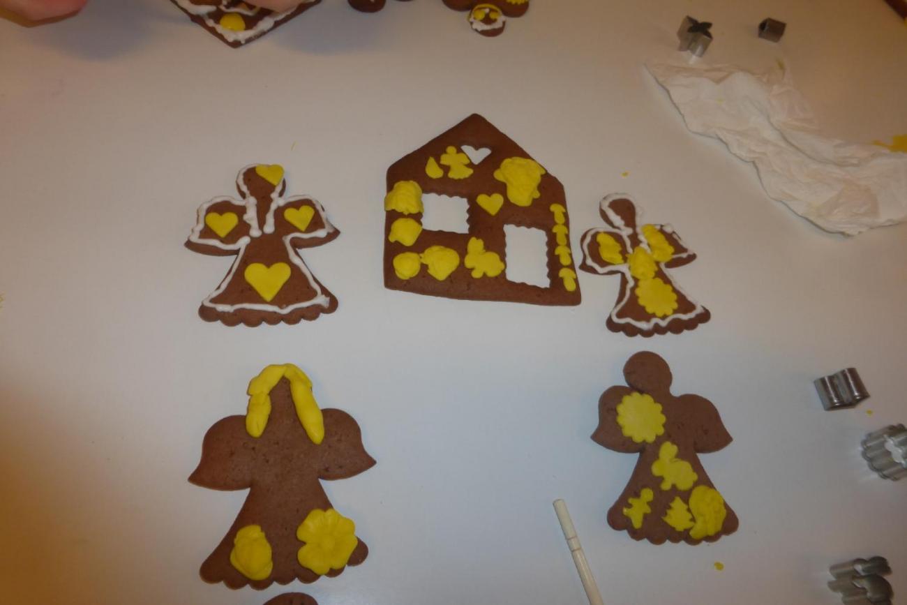 Projektový den v ŠD - zdobení perníčků