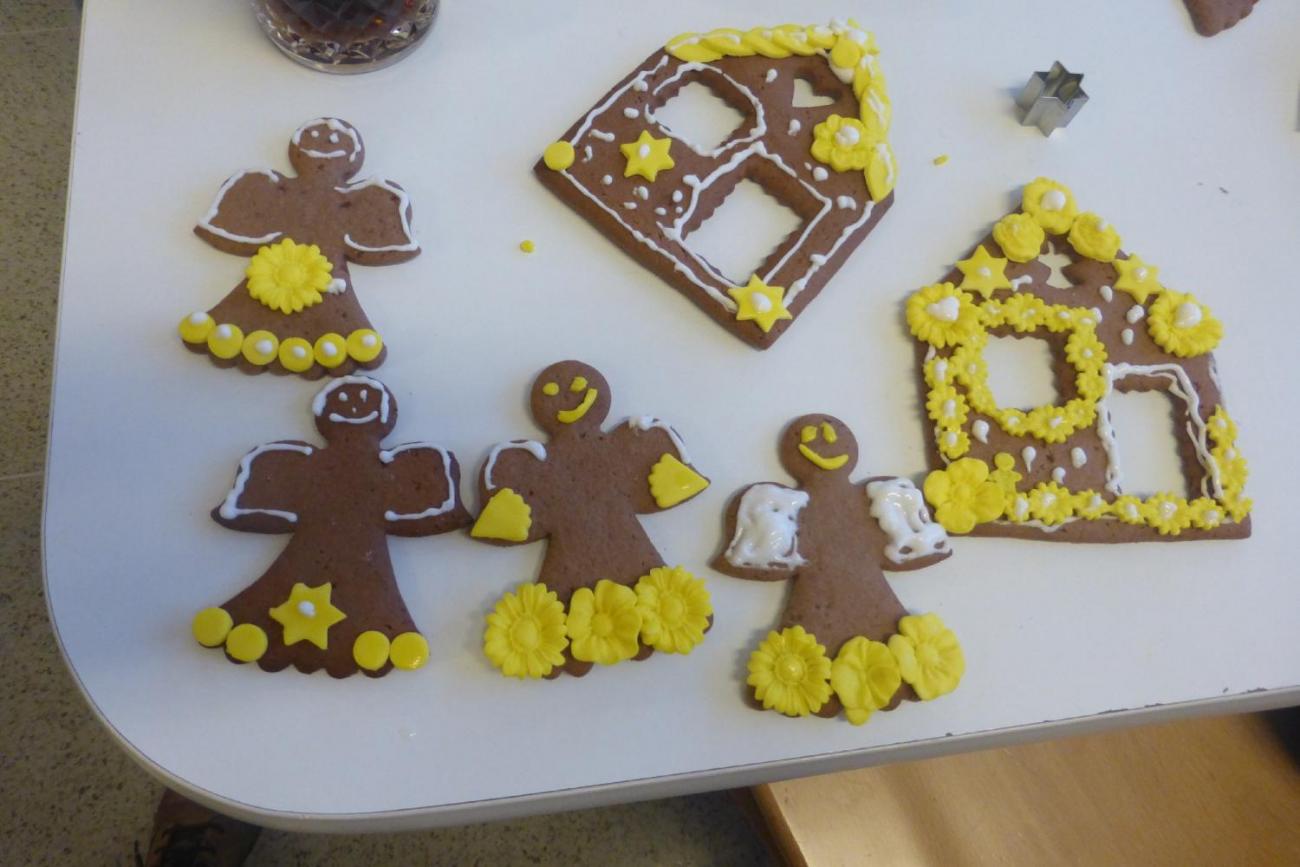 Projektový den v ŠD - zdobení perníčků