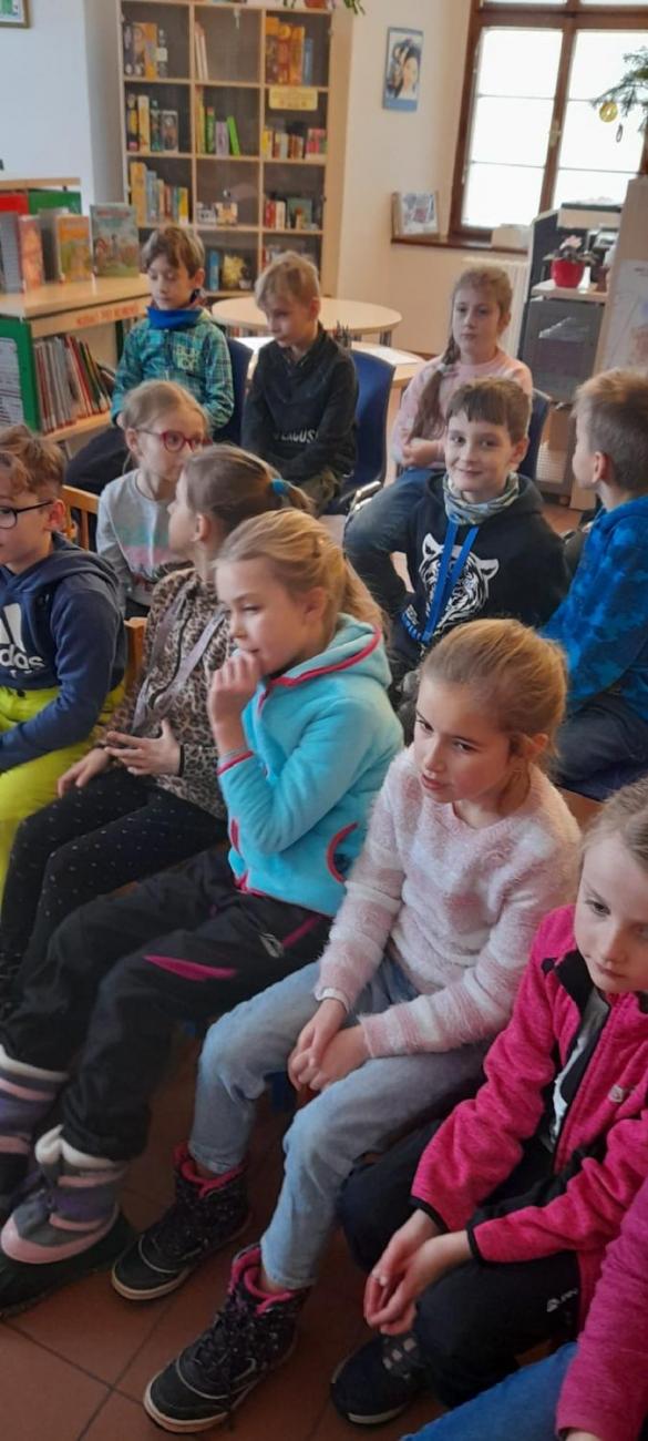 Vánoční setkání druháčků v knihovně