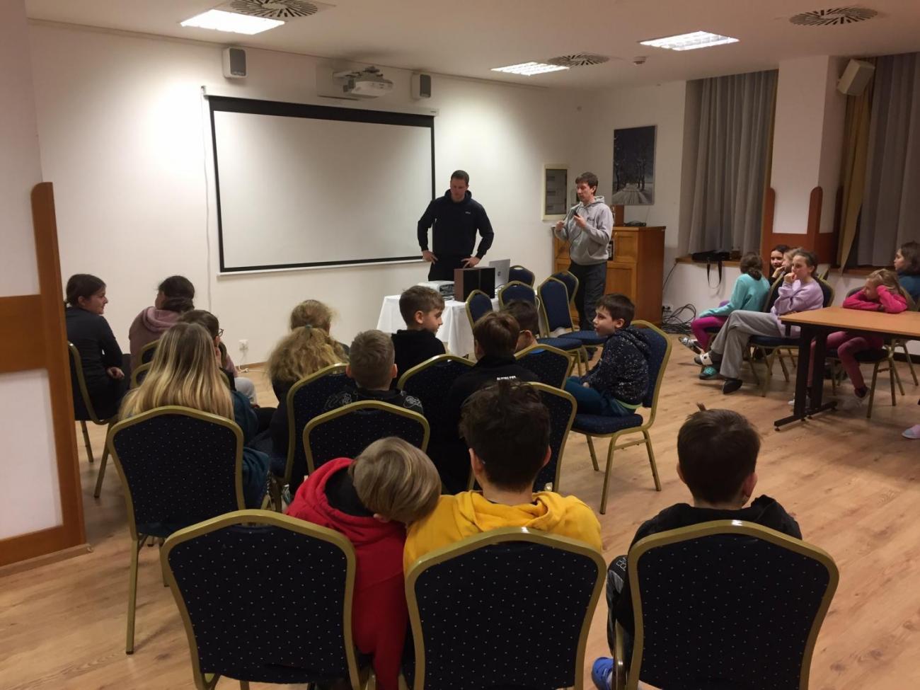 Zprávy ze Svratky - středa  (5.A, 5.C)