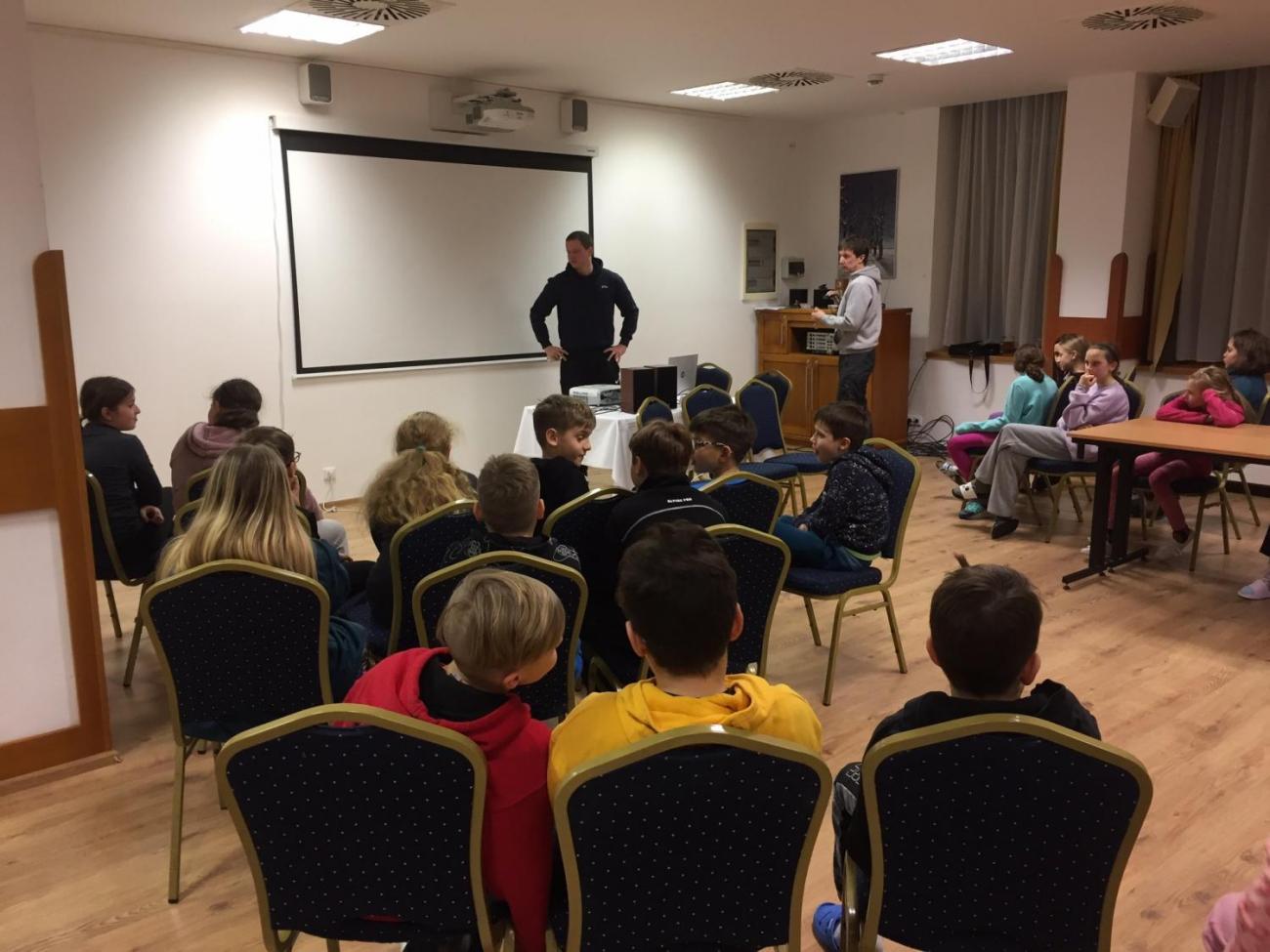 Zprávy ze Svratky - středa  (5.A, 5.C)