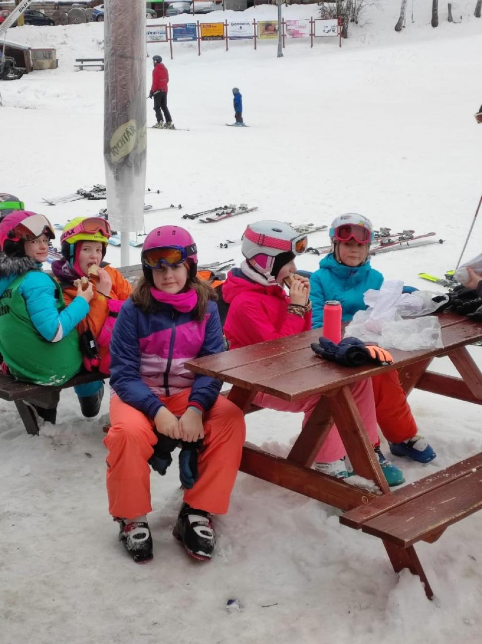 Čtvrtek na Svratce  (5.A, 5.C)