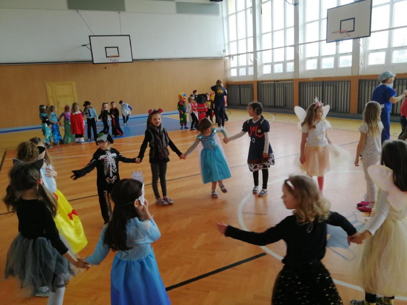 Karnevalový rej  (1. ročník)