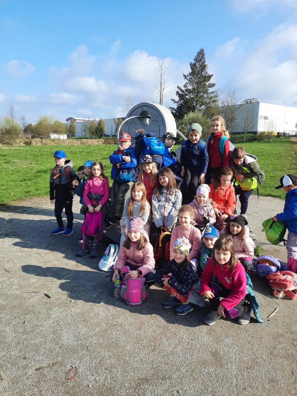 Jarní turistický den   (1.B a 9.B) 