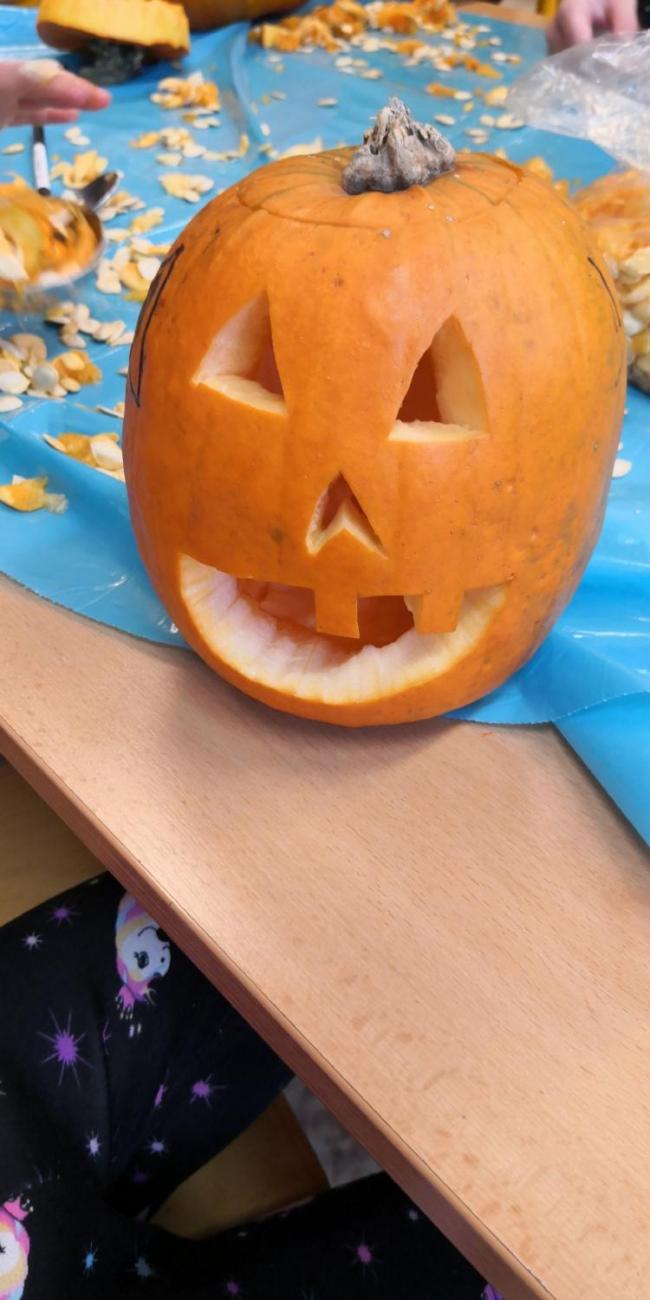 Halloweenské dopoledne 1. a 9. ročníku