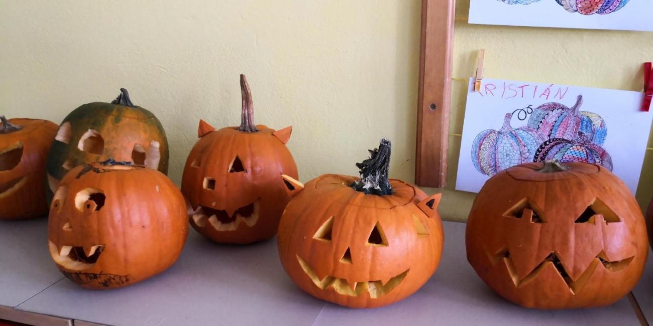 Halloweenské dopoledne 1. a 9. ročníku