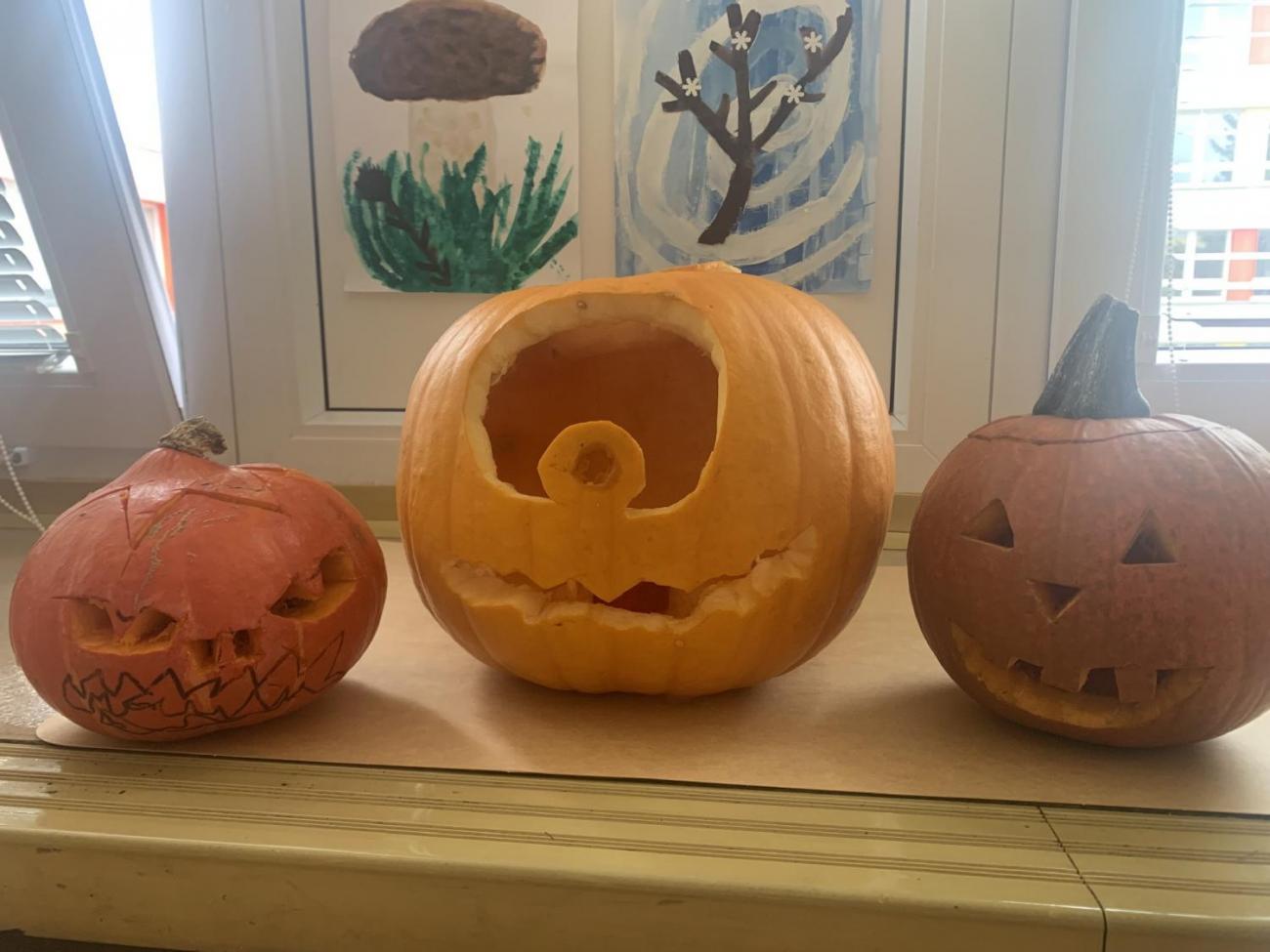 Halloweenské dopoledne 1. a 9. ročníku