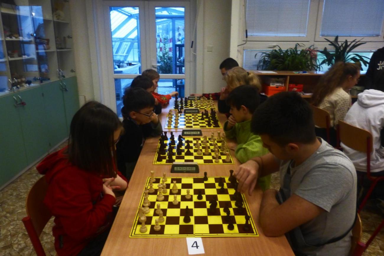 Okresní přebor školních týmů v šachu ve školním roce 2023/2024