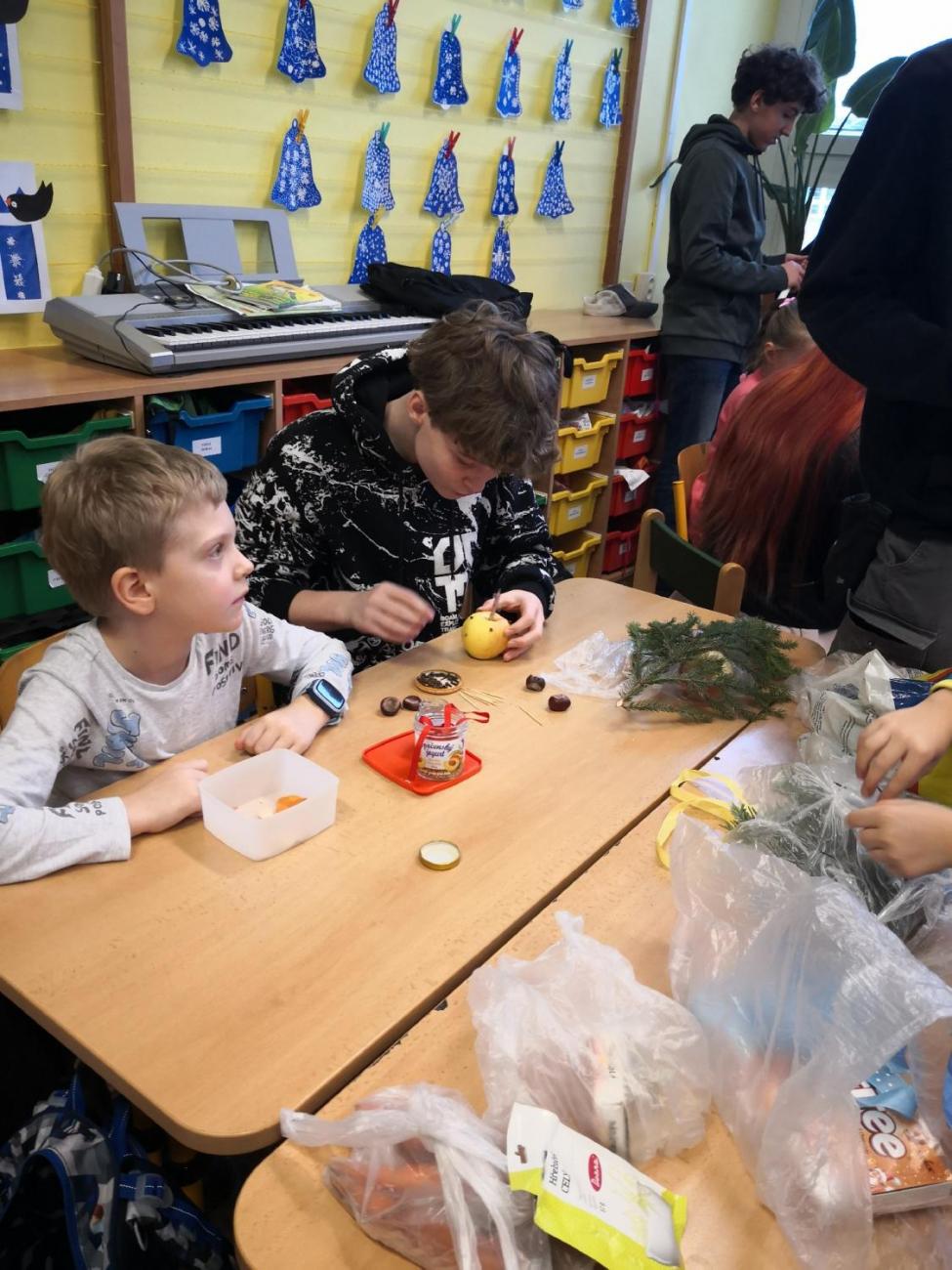 Vánoční setkání 1.A a 9.A