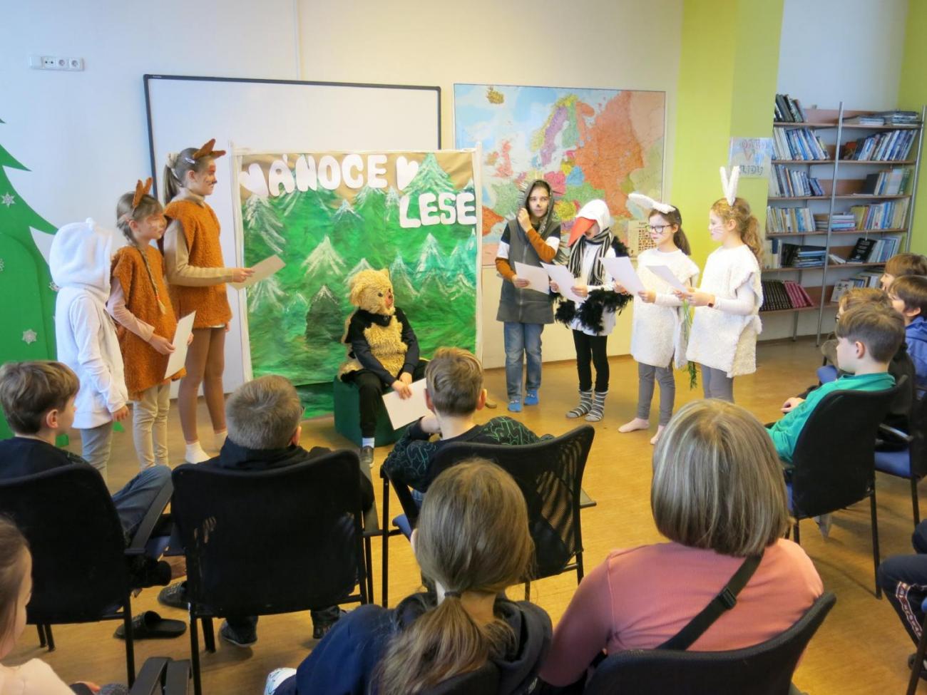 Divadelní představení "VÁNOCE V LESE"