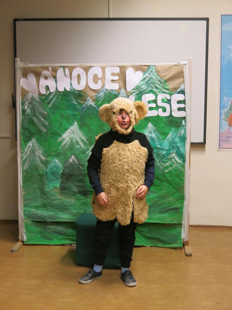 Divadelní představení "VÁNOCE V LESE"