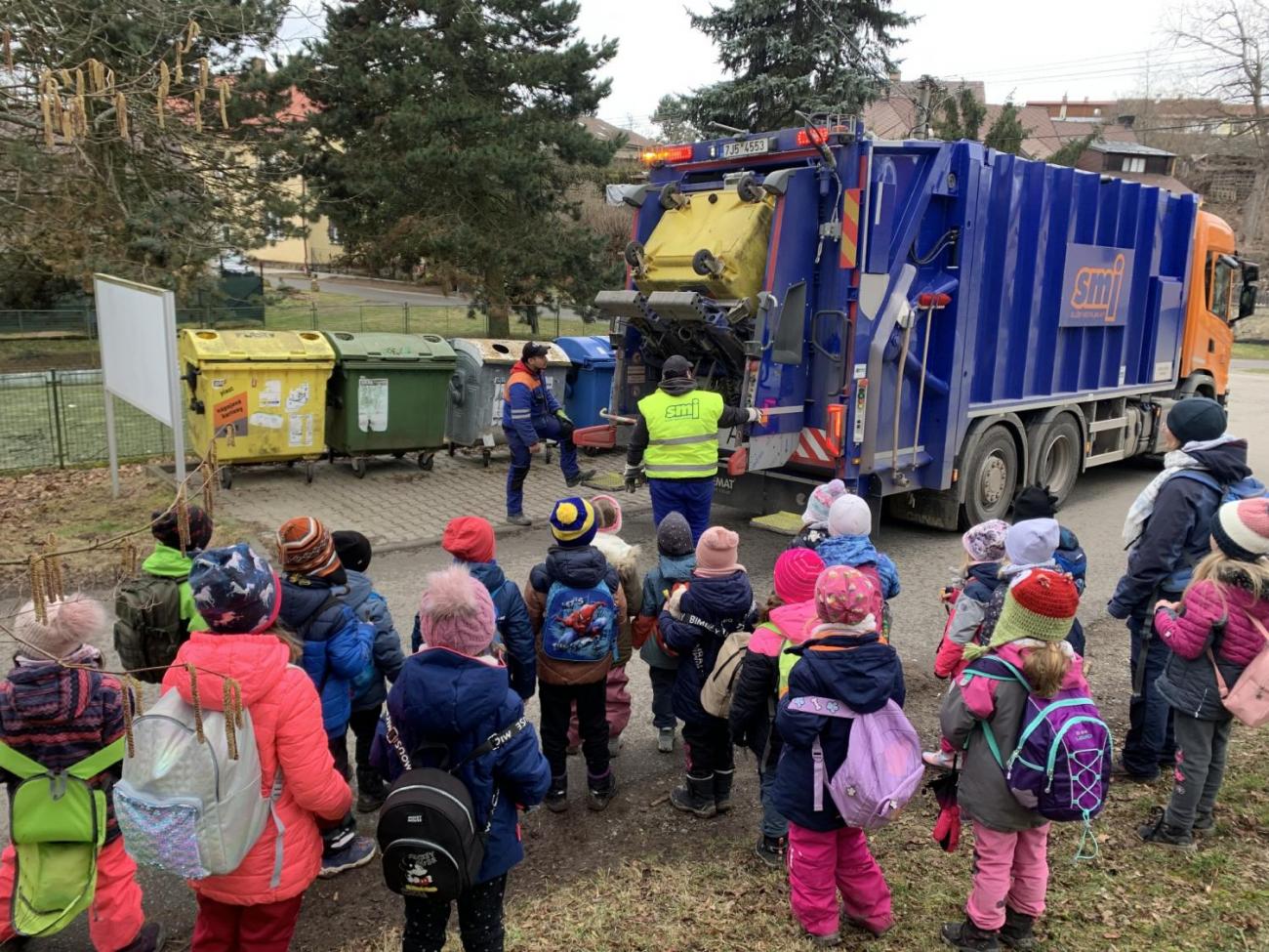 S Kukym na skládku v Henčově  1.B