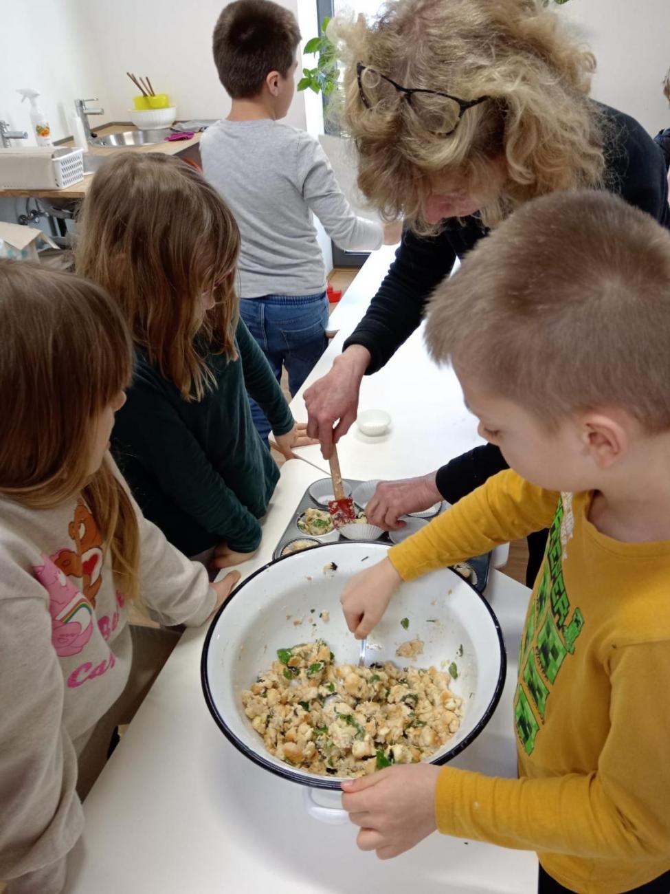 Od masopustu k Velikonocům  2.B