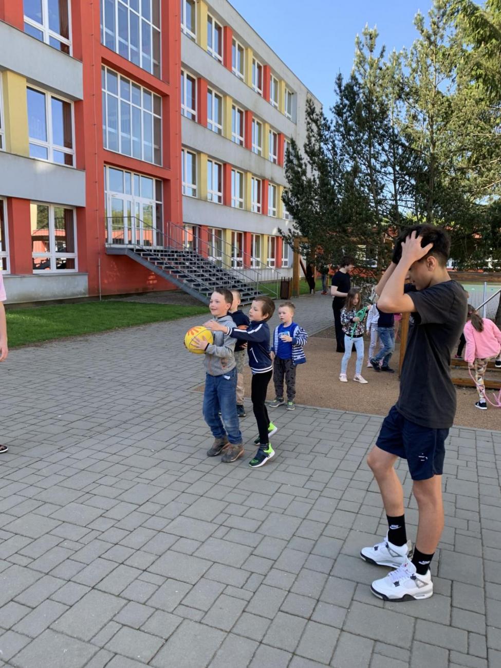 Sportovní hry  1.B a 9.B