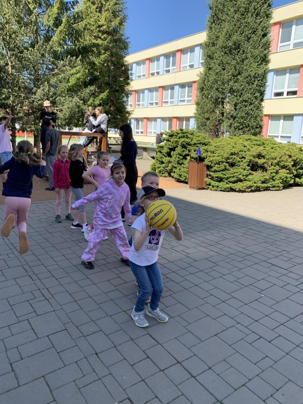 Sportovní hry  1.B a 9.B