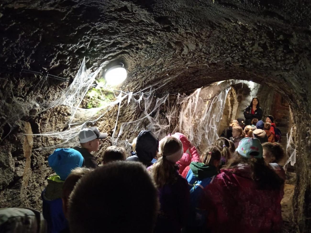 Návštěva jihlavského podzemí 3.B