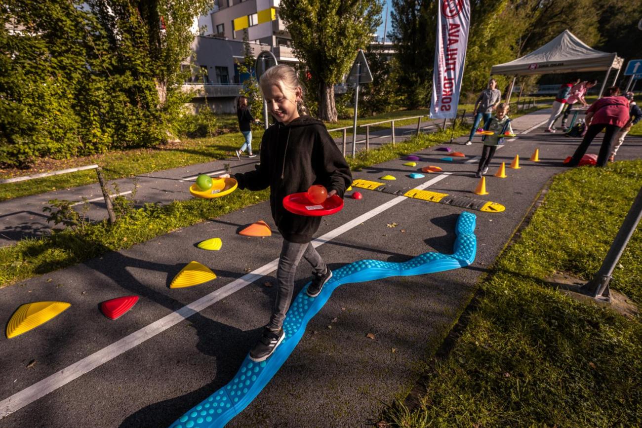 Dětský den na dopravním hřišti, 1. ročníky s 5.B