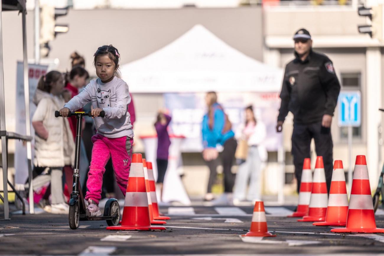 Dětský den na dopravním hřišti, 1. ročníky s 5.B