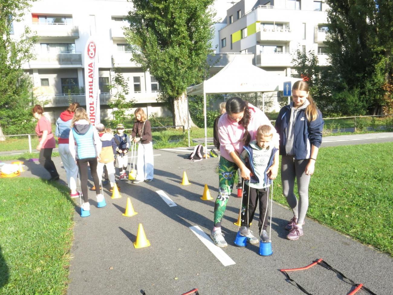 Dětský den na dopravním hřišti, 1. ročníky s 5.B