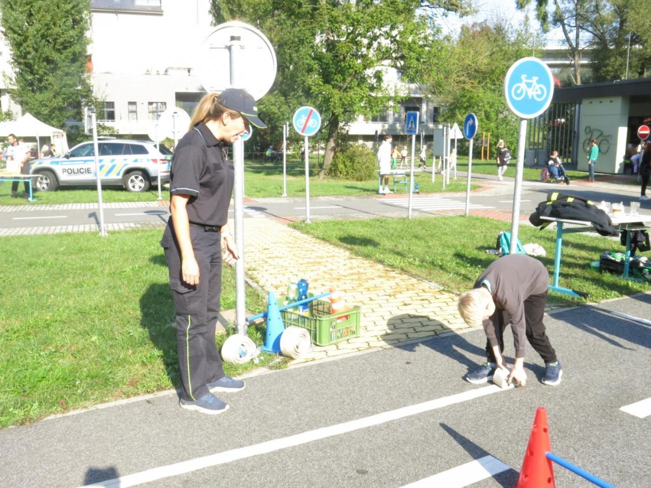 Dětský den na dopravním hřišti, 1. ročníky s 5.B