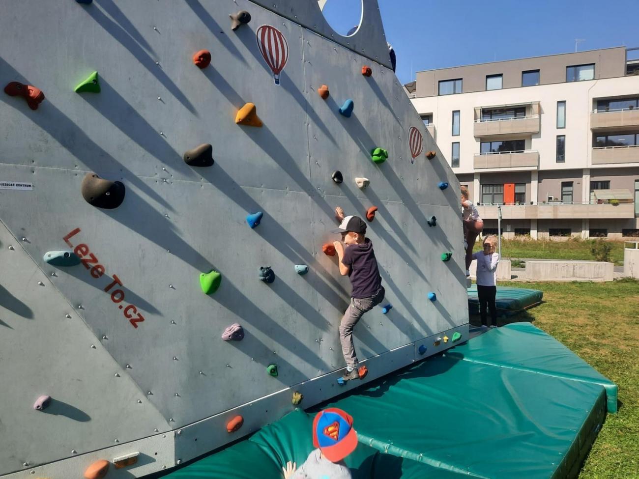 Dětský den na dopravním hřišti, 1. ročníky s 5.B