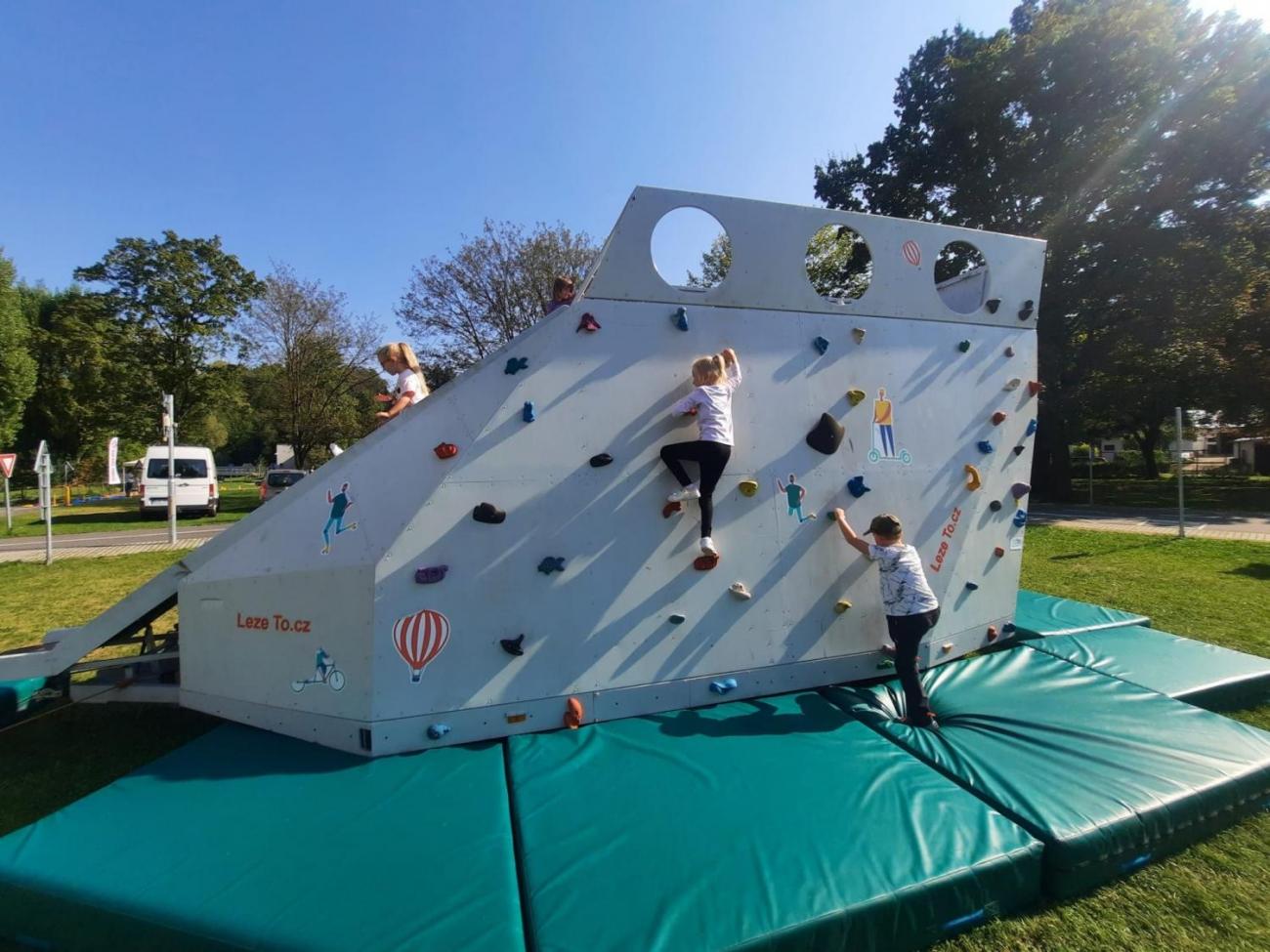 Dětský den na dopravním hřišti, 1. ročníky s 5.B