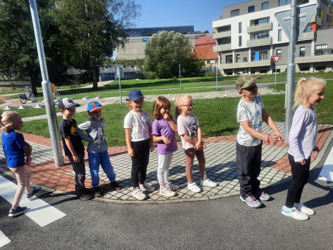 Dětský den na dopravním hřišti, 1. ročníky s 5.B