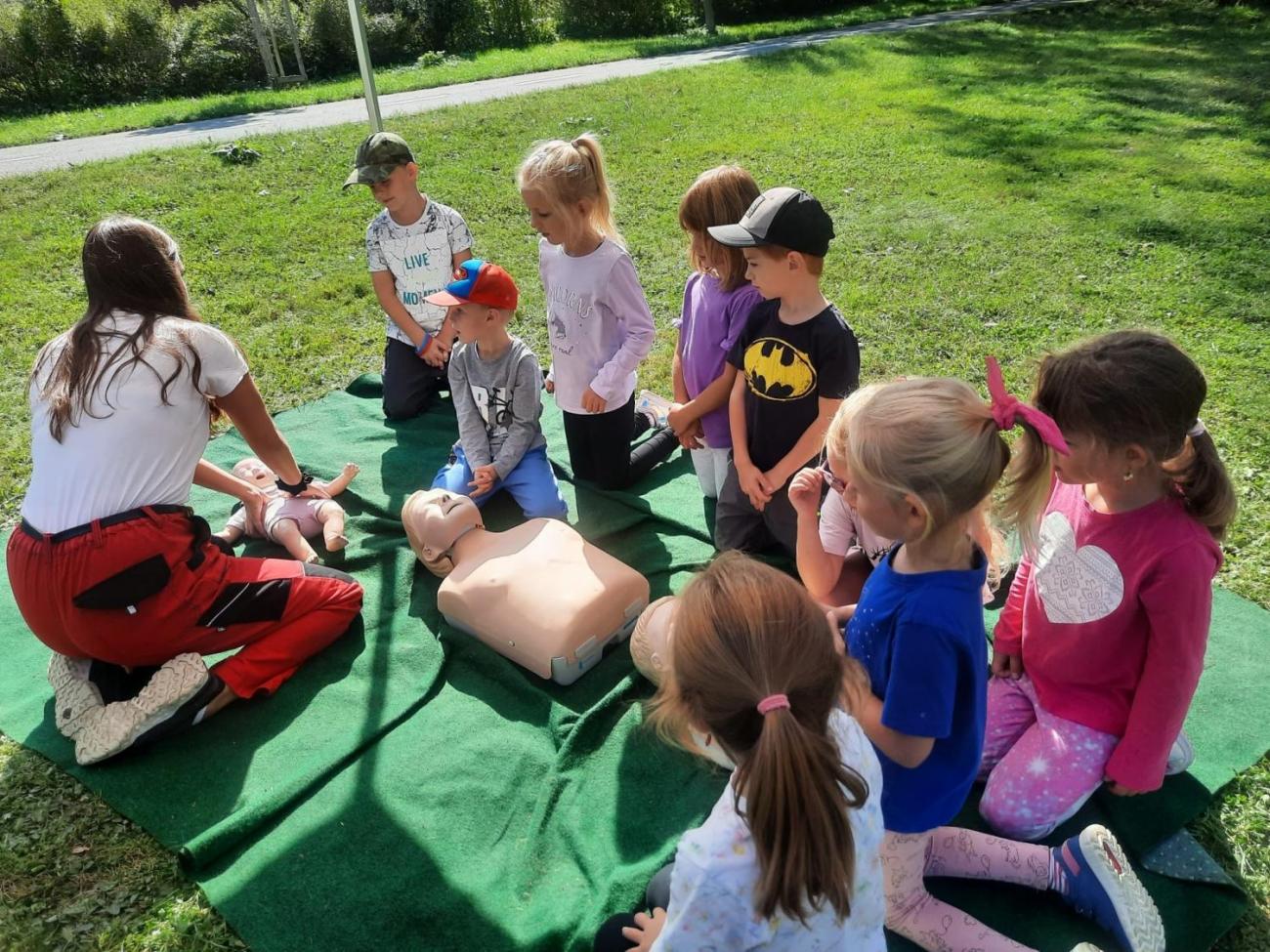 Dětský den na dopravním hřišti, 1. ročníky s 5.B