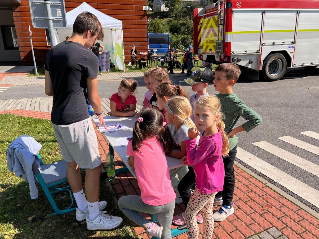 Dětský den na dopravním hřišti, 1. ročníky s 5.B