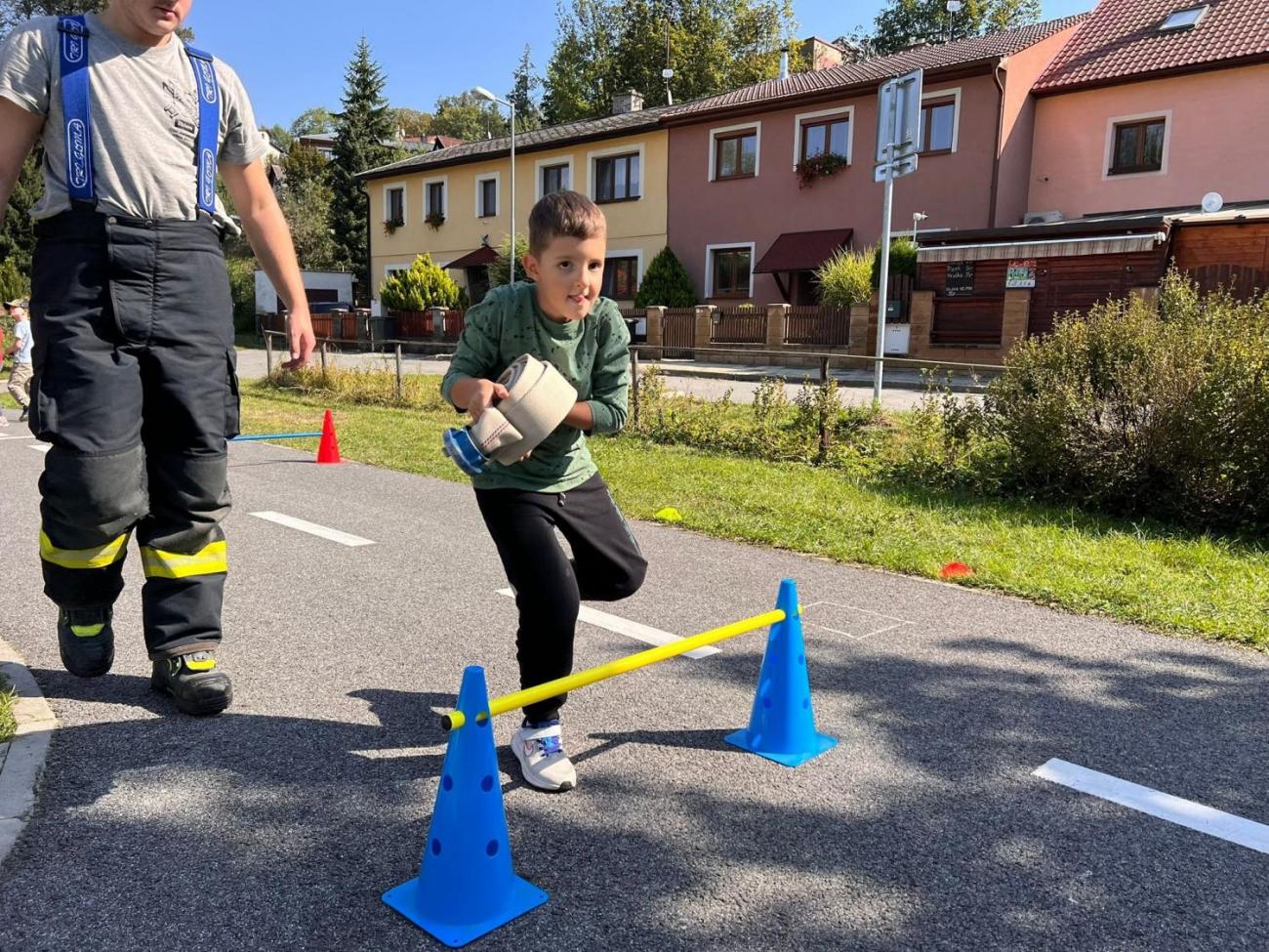 Dětský den na dopravním hřišti, 1. ročníky s 5.B
