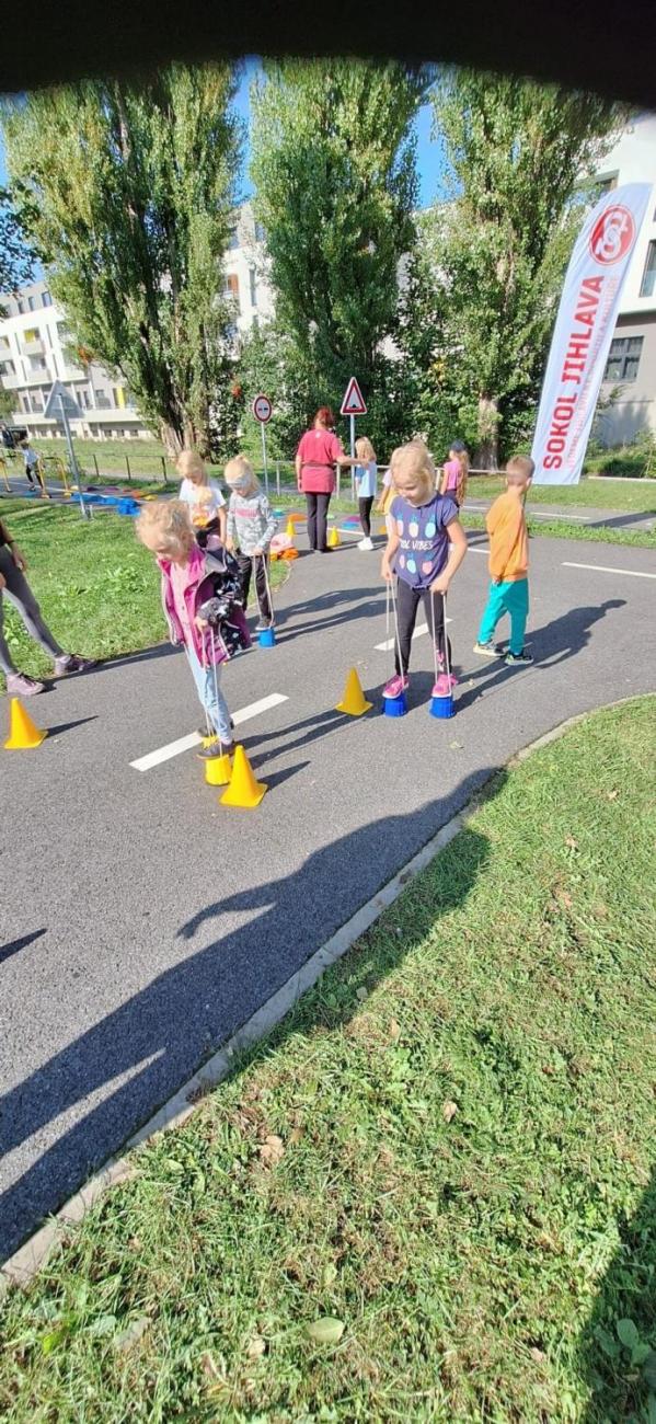 Dětský den na dopravním hřišti, 1. ročníky s 5.B