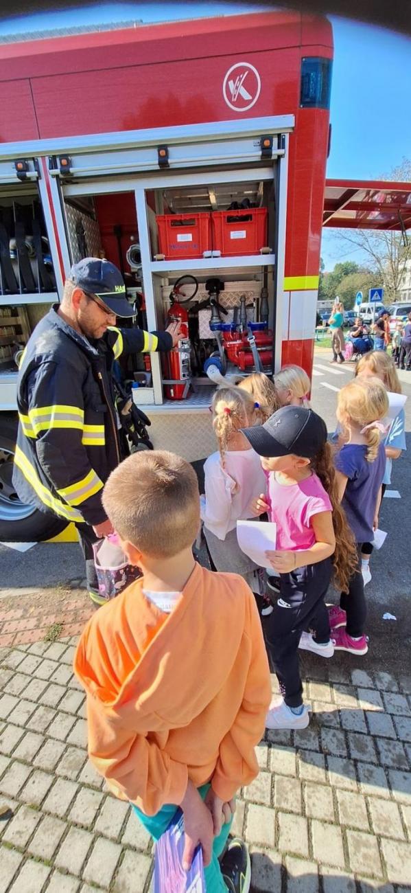 Dětský den na dopravním hřišti, 1. ročníky s 5.B