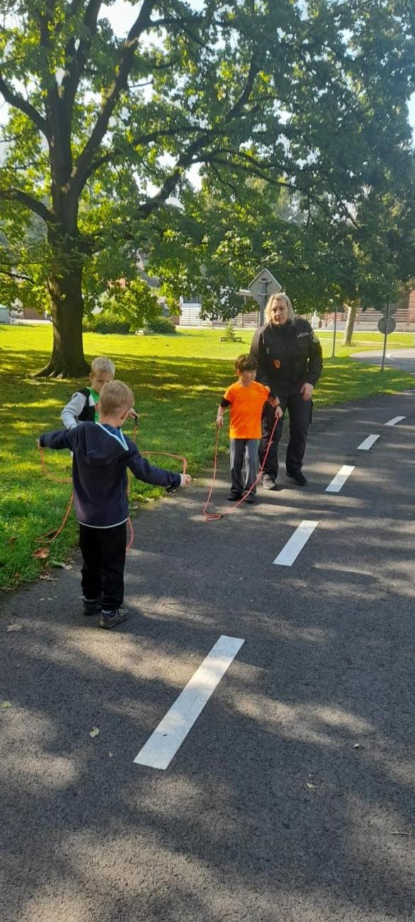 Dětský den na dopravním hřišti, 1. ročníky s 5.B
