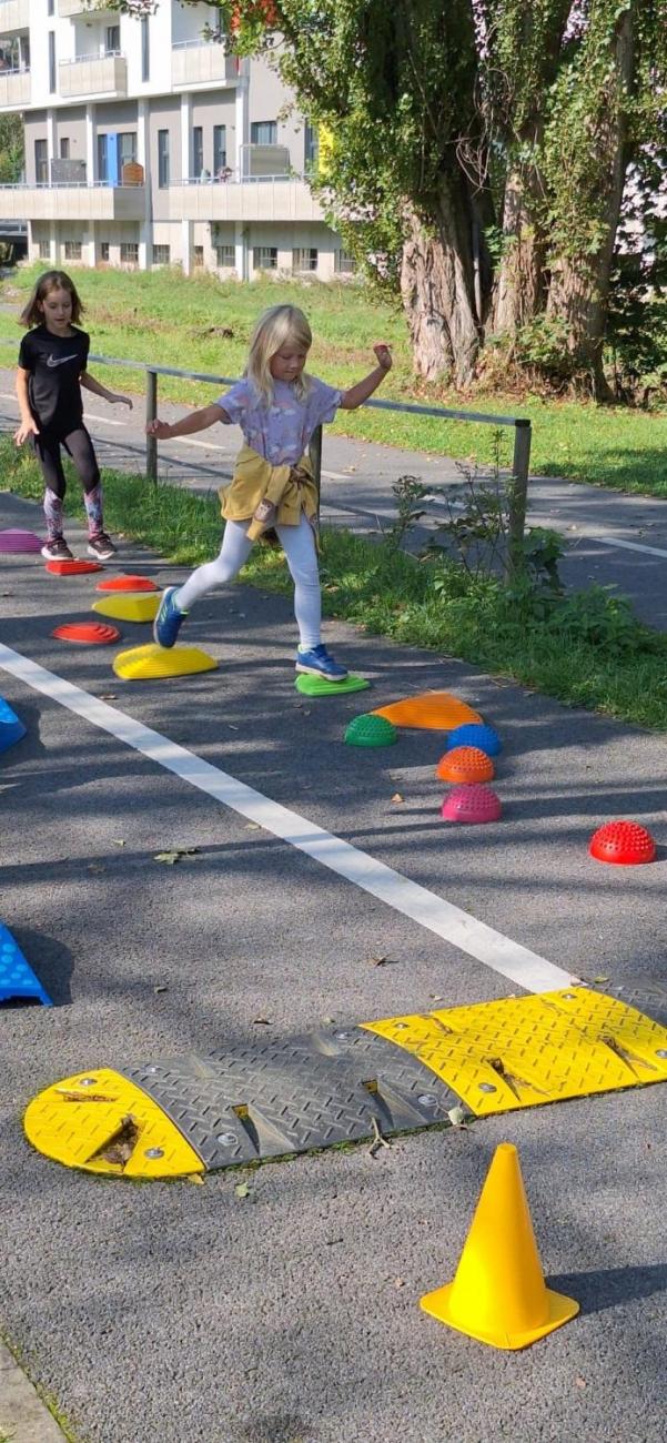 Dětský den na dopravním hřišti, 1. ročníky s 5.B