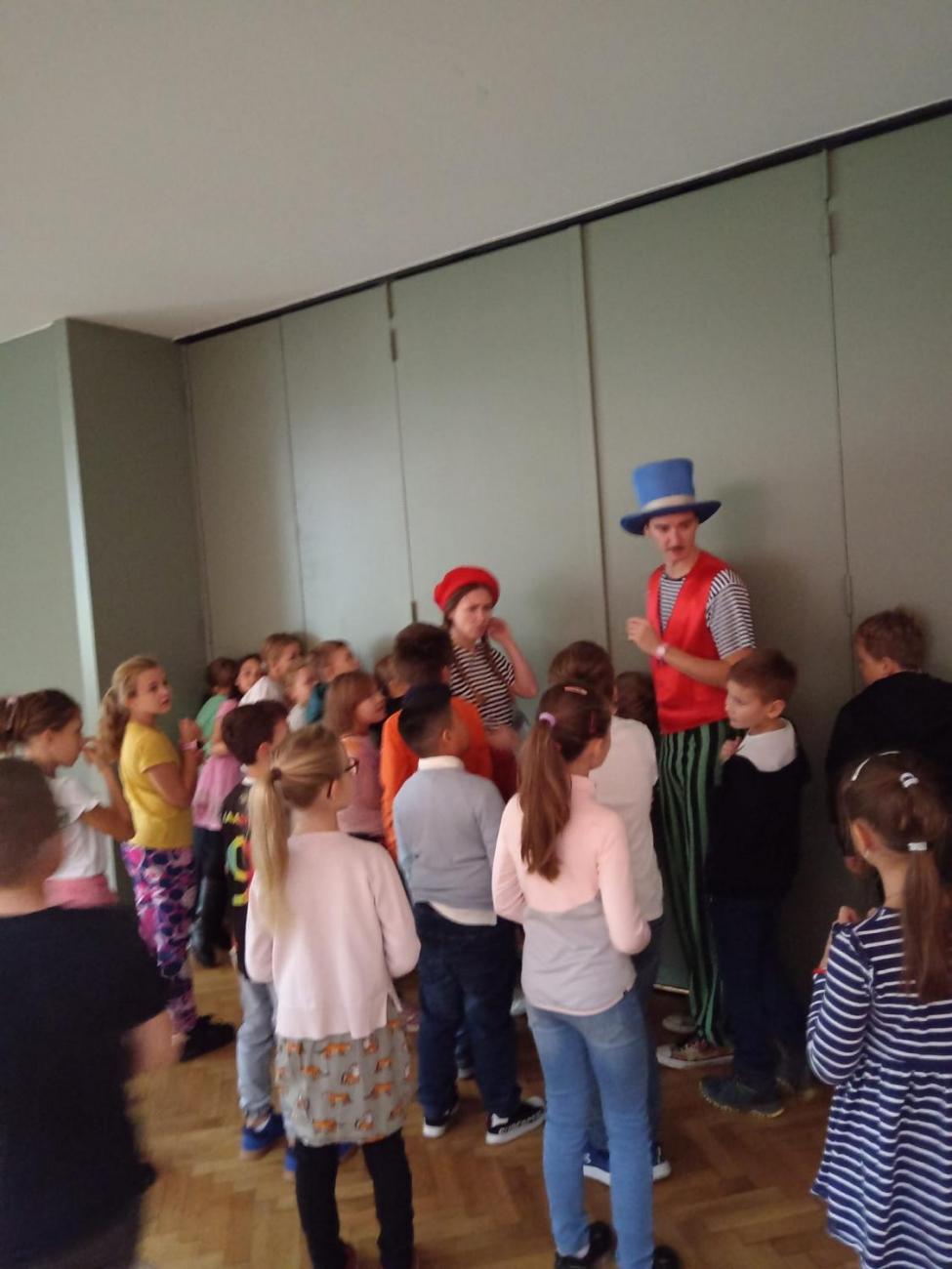 Horácké divadlo  3.B