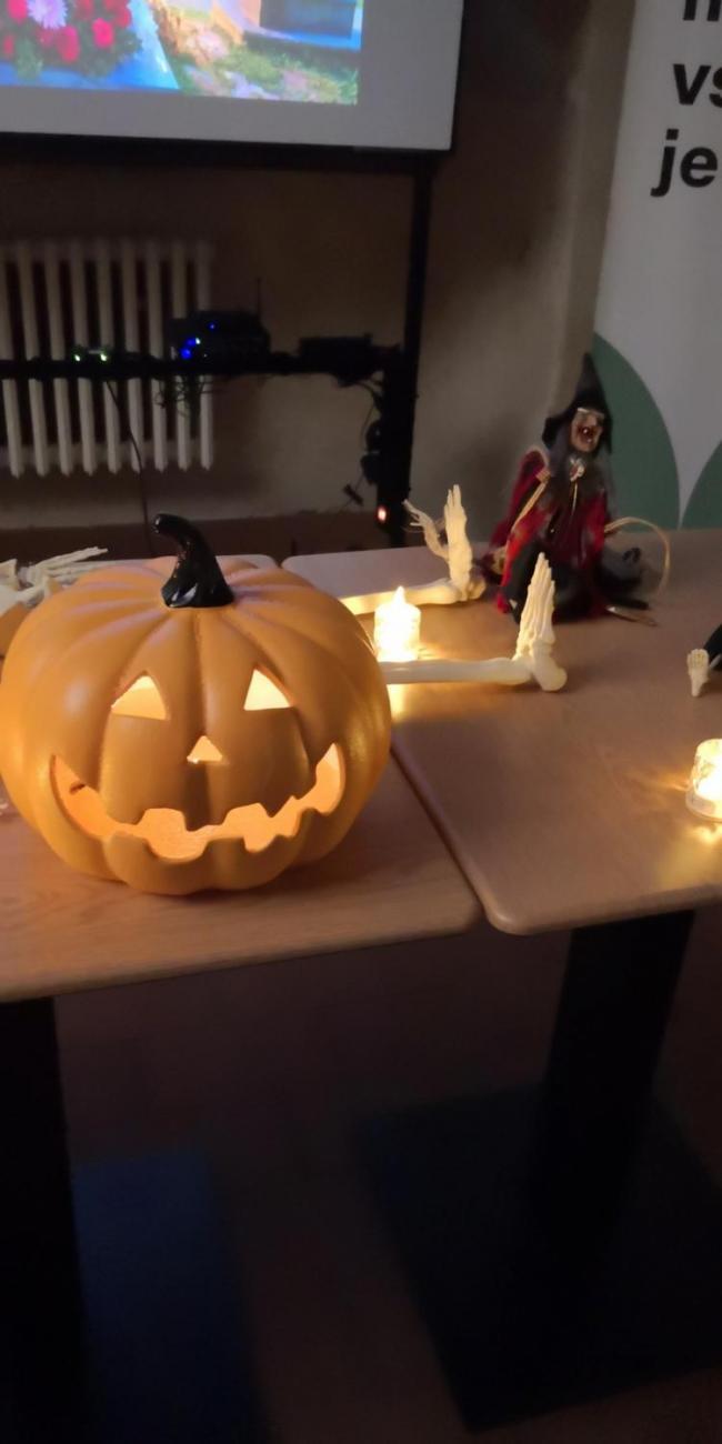 Letem světem s Halloweenem aneb co na to Dušičky?  2. ročník