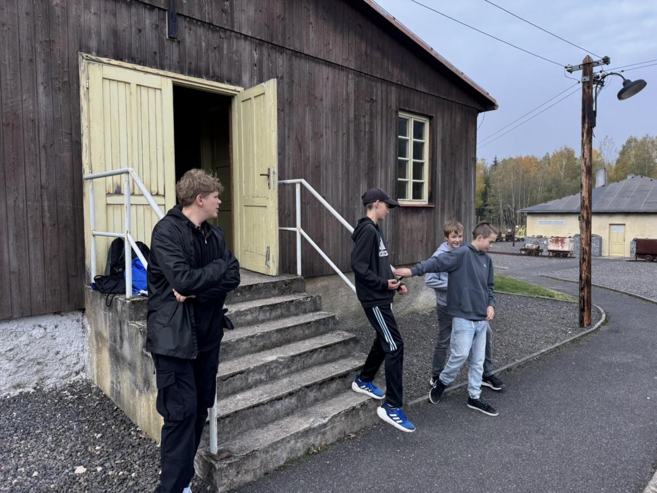 Exkurze k památníku Vojna