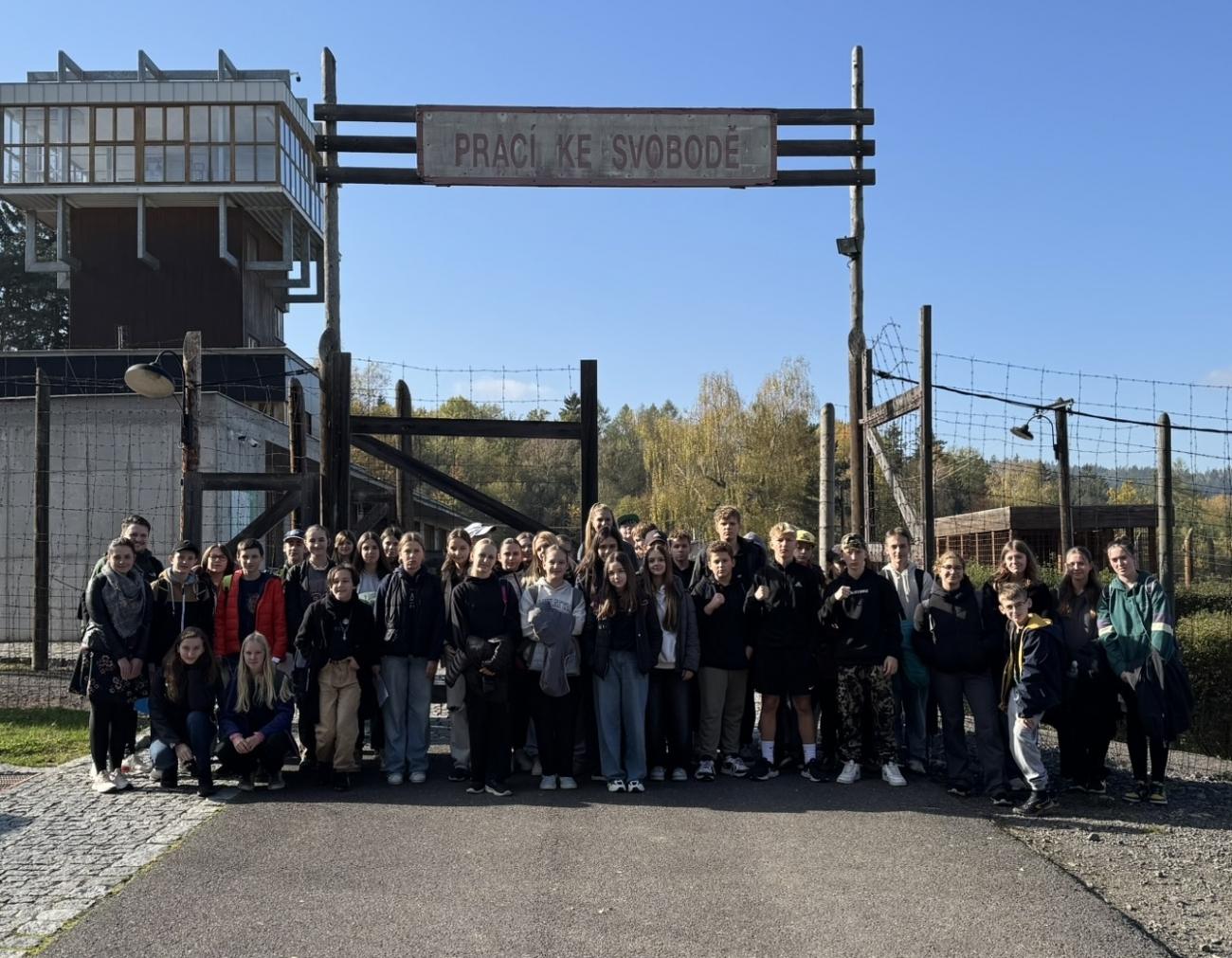 Exkurze k památníku Vojna