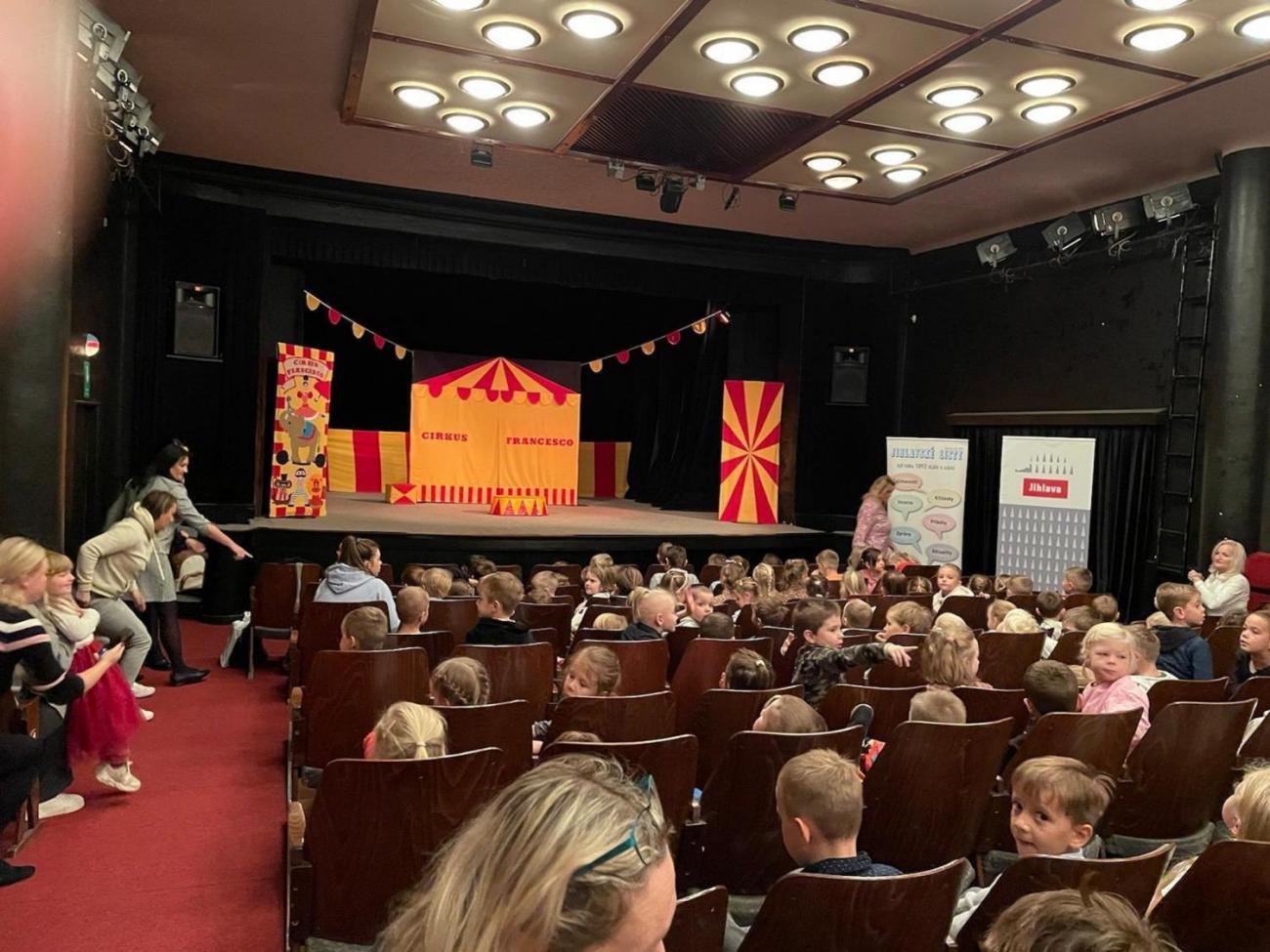 Cirkusácká pohádka  1.B