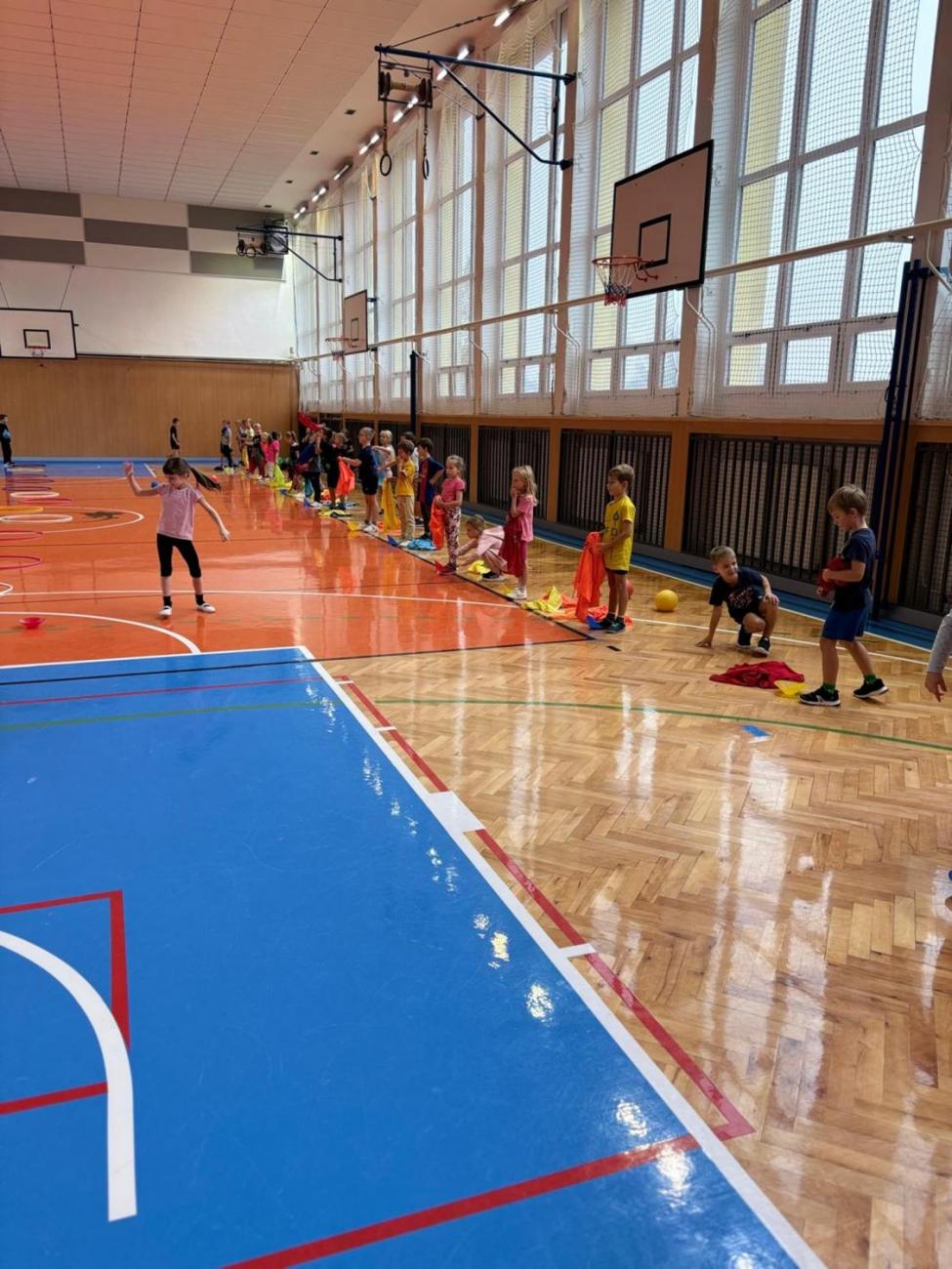 Halloweenská tělesná výchova  1.A a 1.B