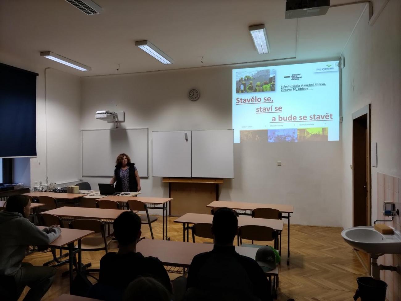 Stavělo se, staví se a bude se stavět aneb řemeslo má zlaté dno…