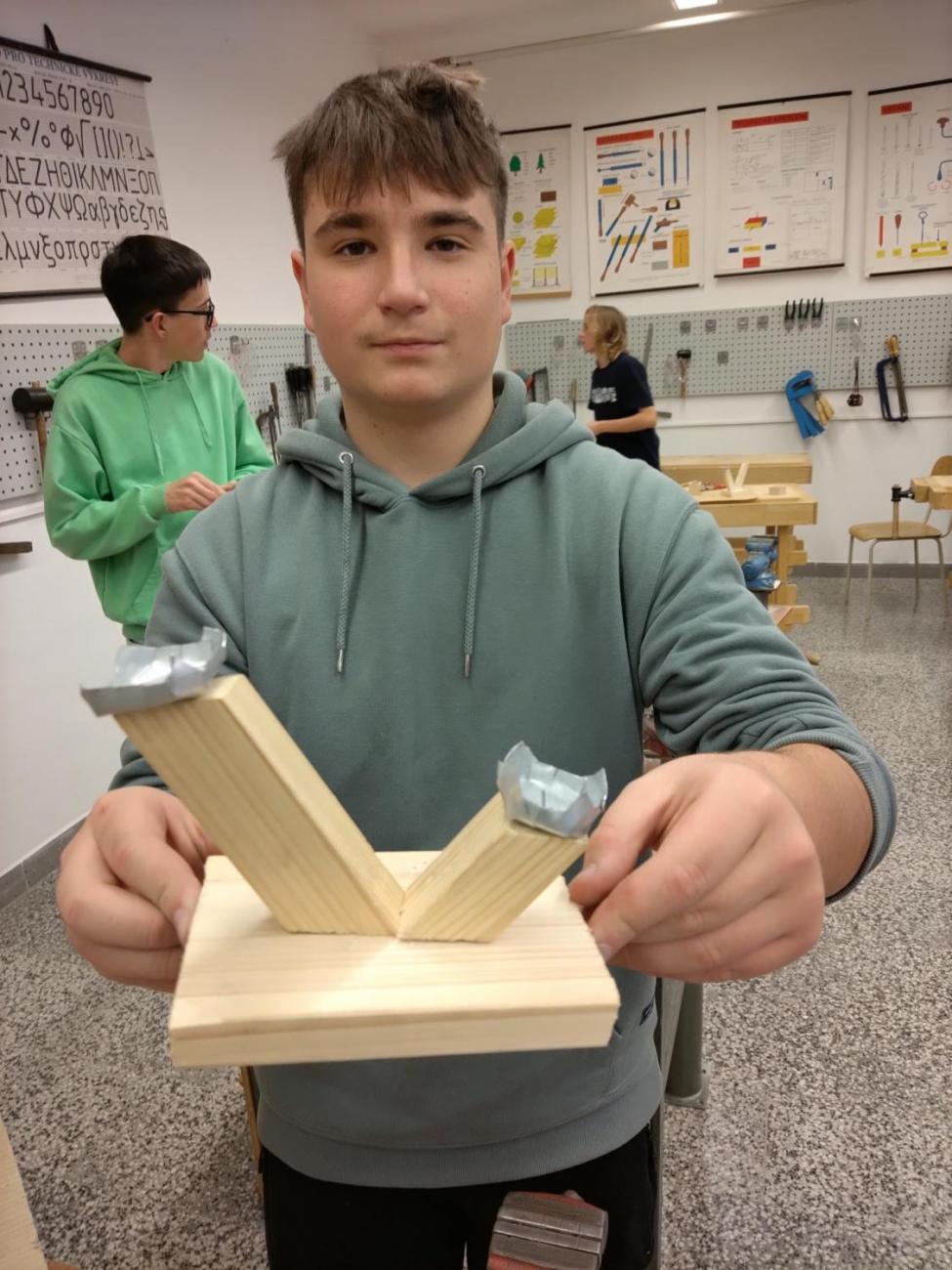 Práce  s dřevem, 9. ročník