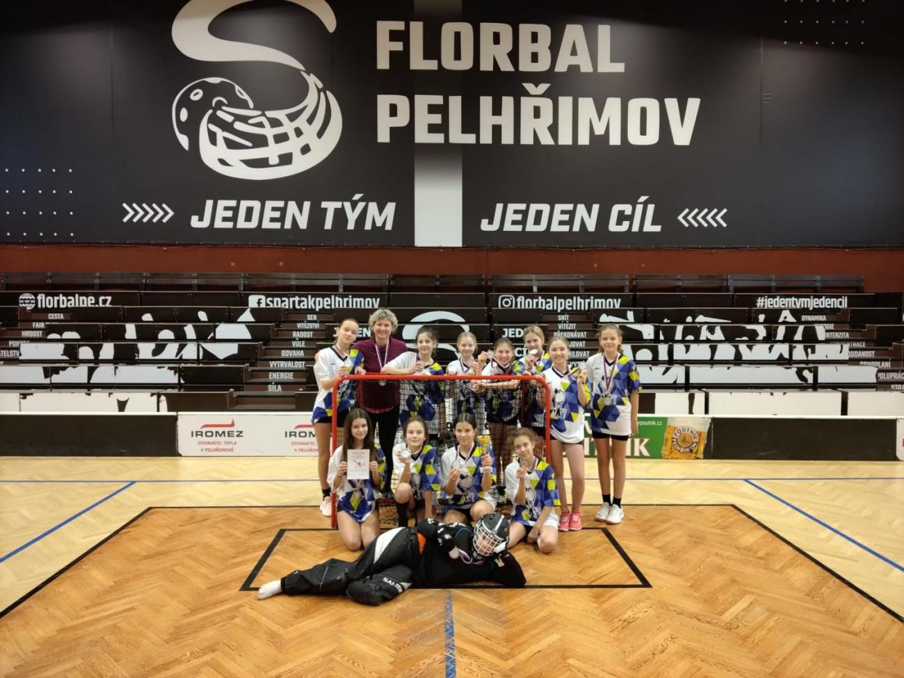 Florbal mladší žákyně - 2. místo v krajském kole