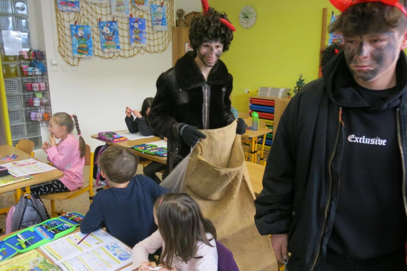 Přišel k nám Mikuláš  1. a 2. ročník