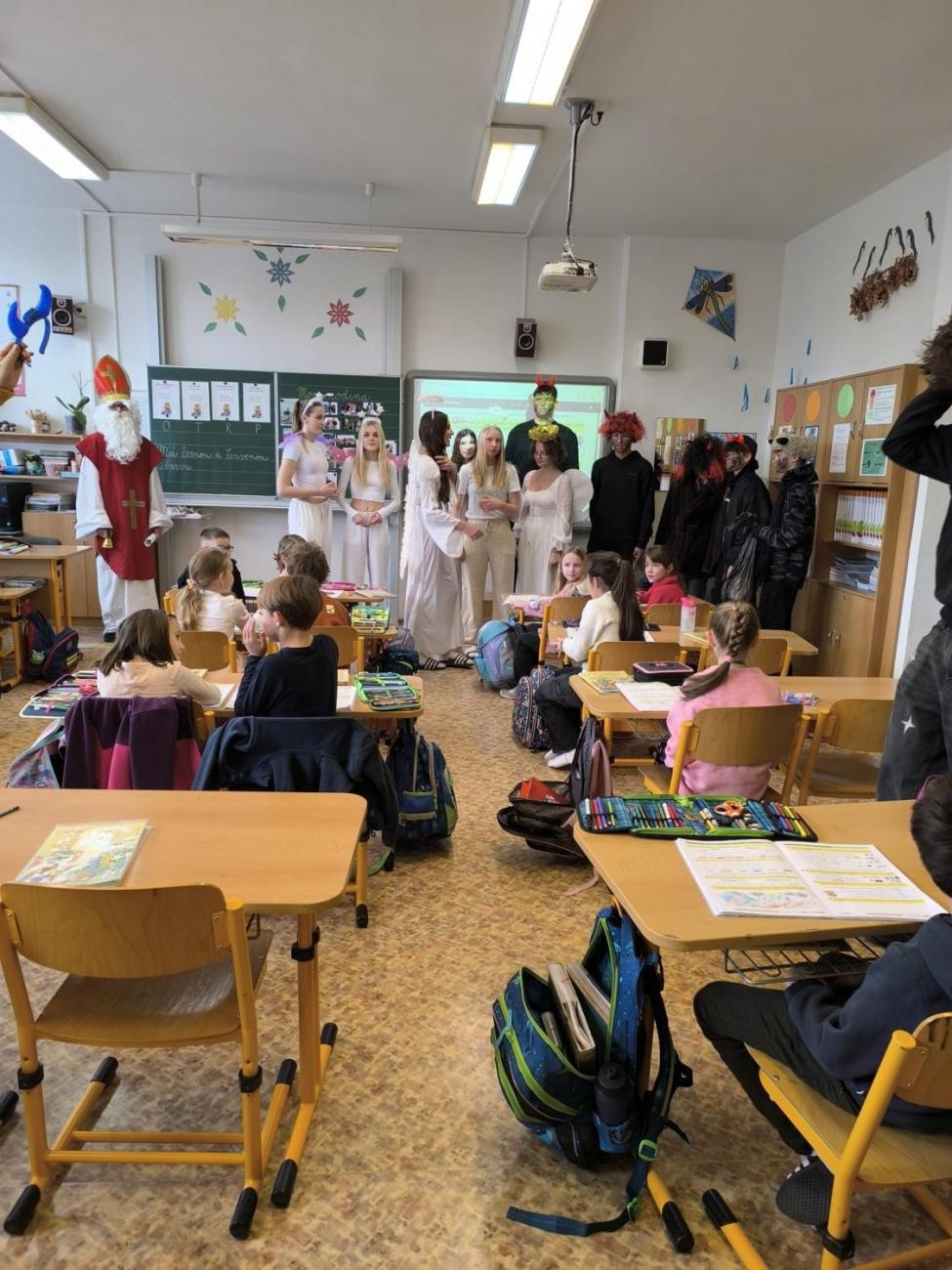 Přišel k nám Mikuláš  1. a 2. ročník