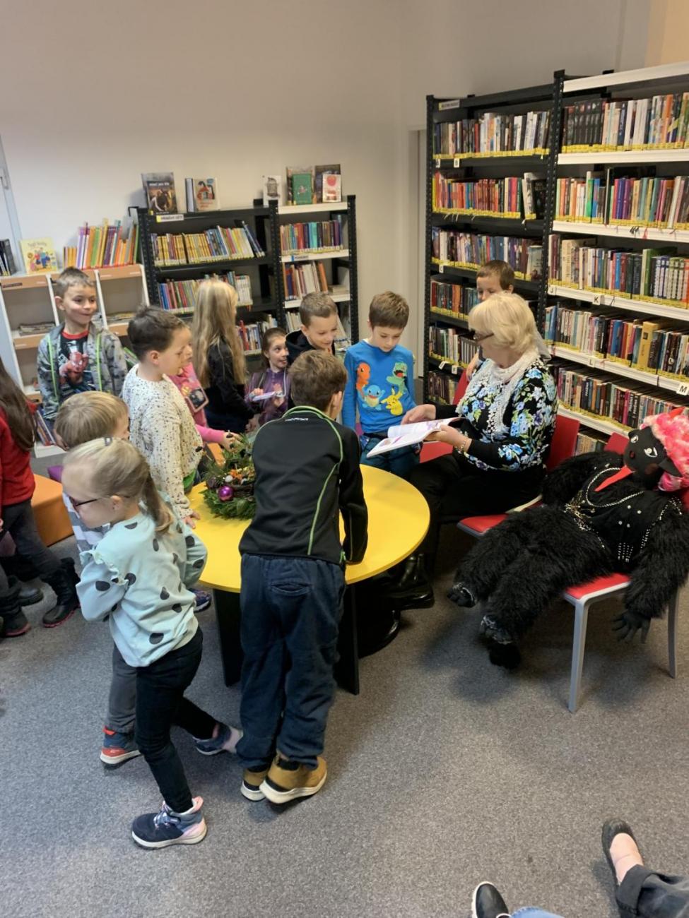 Knihovna - autorské čtení 2.A a 2.B