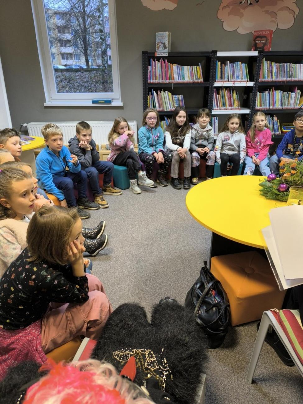 Knihovna - autorské čtení 2.A a 2.B